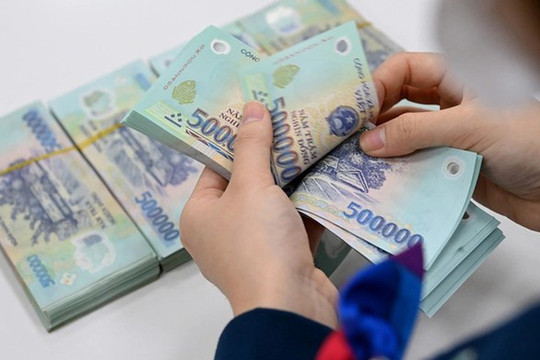 Bộ Nội vụ đề xuất trả lương công chức ‘ngang’ tư nhân để giữ chân nhân tài