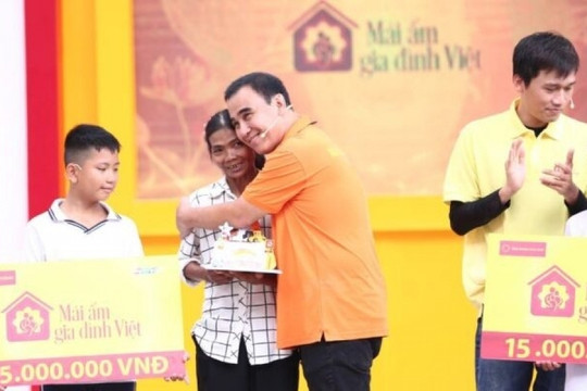Tập đoàn Hoa Sen ngừng hợp tác MC Quyền Linh từ tháng 11/2024, khẳng định không liên quan quảng cáo sai sự thật