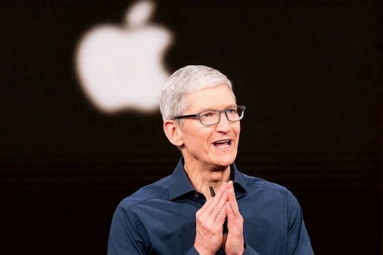 13 năm Tim Cook dẫn dắt Apple: Vượt bão thuế, gom núi tiền, cán mốc 3.000 tỷ USD vốn hóa