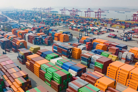 80 chuyến tàu bị hủy, 800.000 container biến mất: Chuyện gì đã xảy ra?