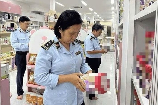 Phát hiện 3 mẫu sữa không đạt chất lượng, chuyển cơ quan điều tra