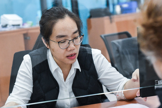 Công chức làm việc tại nhà có được không?