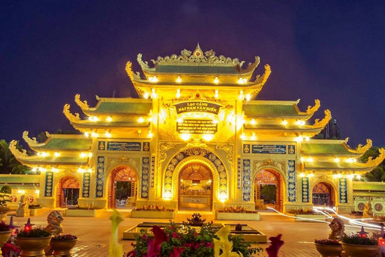 Khu du lịch Đại Nam của ông Huỳnh Uy Dũng tung ưu đãi dịp 30/4 - 1/5, miễn phí vé tham quan cho các đoàn cựu chiến binh