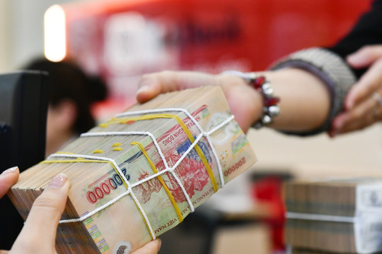 Lãi suất ngân hàng hôm nay 21/4/2025: Còn ngân hàng nào niêm yết lãi suất từ 6%?