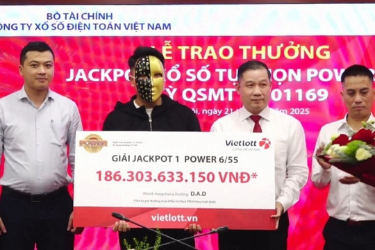 Gen Z mua Vietlott cho vui, bất ngờ trúng 186 tỷ mà không hay biết
