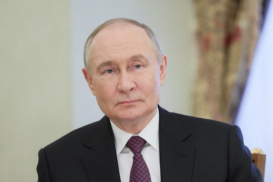 Tổng thống Putin: Nga vẫn thiếu vũ khí dù đã tăng cường sản xuất