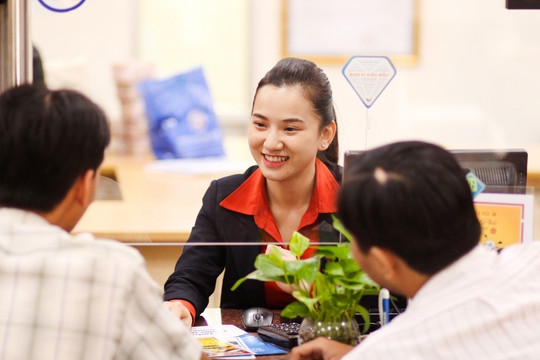 1.000 nhân viên Sacombank rời hệ thống, ông Dương Công Minh nói sẽ còn giảm tiếp trong hai năm tới