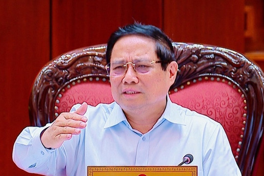 Thủ tướng: Đổi mới tư duy hoàn thiện thể chế đáp ứng yêu cầu phát triển
