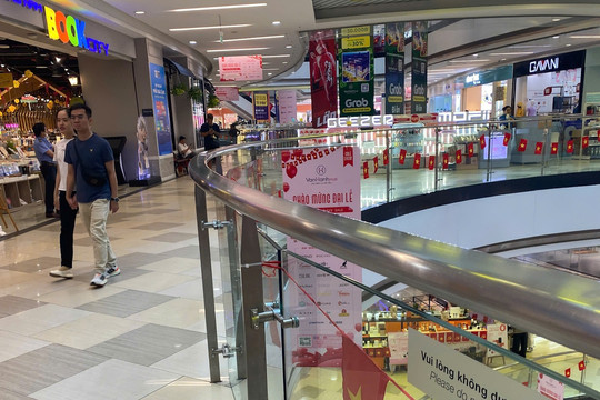 Vạn Hạnh Mall liên tục gặp điều không may, chủ đầu tư là ai?