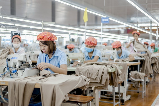 Lo phá sản nếu Mỹ áp thuế 46%, lãnh đạo doanh nghiệp dệt may 12.000 nhân sự nói: Còn công nhân là còn nhà máy