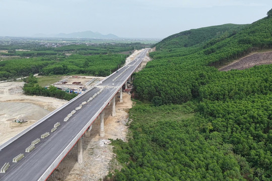 Từ 18h tối nay có thể chạy thẳng cao tốc từ Hà Nội đi Hà Tĩnh