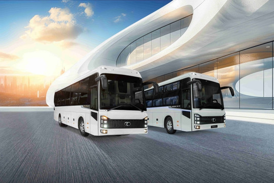 Doanh nghiệp vận tải có tiếng tại TP. HCM chốt đơn lô xe giường nằm cao cấp THACO của ông Trần Bá Dương