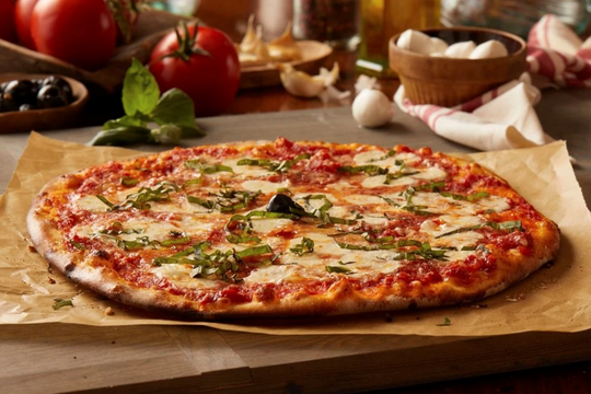 Chuỗi cửa hàng pizza gần 44 năm tuổi nộp đơn phá sản lần 3
