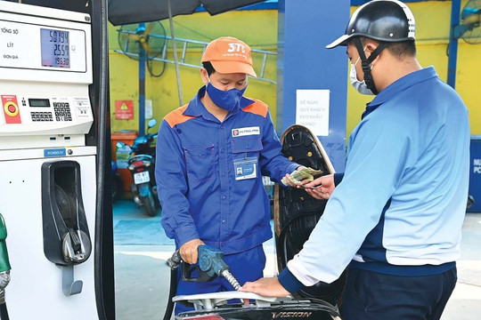 Giảm giá xăng dầu sau kỳ nghỉ lễ?