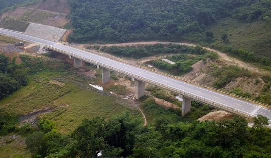 Tuyến cao tốc nối Thủ đô tới tỉnh cửa ngõ Tây Bắc Việt Nam sẽ mở rộng lên 6 làn xe, quy mô hơn 10.000 tỷ