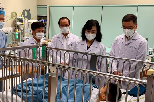 Bộ trưởng Y tế: 'Cấp cứu người bệnh luôn là ưu tiên hàng đầu, bất kỳ lý do gì'