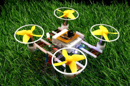 Robot siêu nhỏ dài 9cm, nặng 25 gram nhanh nhất thế giới, có thể biến hình nhanh chóng