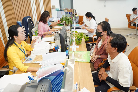 Cán bộ cấp xã, phường của địa phương không thuộc diện sáp nhập vẫn được hưởng chế độ theo Nghị định 178