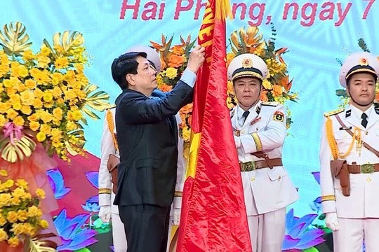 Hôm nay, Chủ tịch nước trao huân chương Hồ Chí Minh tặng Quân chủng Hải quân, ghi nhận công lao đặc biệt xuất sắc