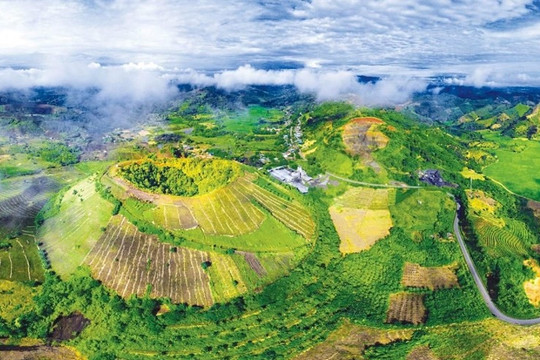 Hang động núi lửa dài nhất Đông Nam Á của Việt Nam, được công nhận là Di tích Quốc gia