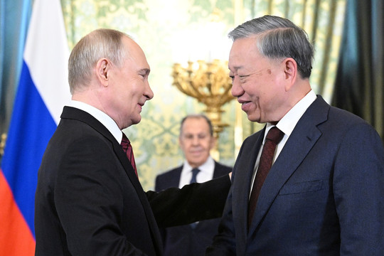 Tổng thống Putin: Quan hệ Nga-Việt Nam trải qua thử thách, sát cánh cùng nhau