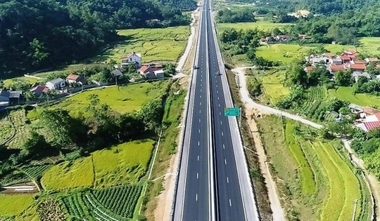 Huy động hơn 2.300 nhân sự, hơn 1.000 máy móc, cao tốc 14.000 tỷ tại Đông Bắc Bộ do Đèo Cả thực hiện sẽ thông tuyến cuối năm nay