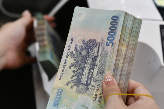 Lãi suất ngân hàng hôm nay 13/5/2025: Bốn nhà băng có lãi tiền gửi từ 6%