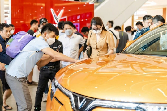 Vận động 40.000 nhân viên dùng xe VinFast, công ty lớn được Vingroup (VIC) ưu tiên hợp tác đầu tư