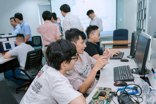 Ngành học ‘vàng’ thời 4.0: Thu nhập 150 triệu/tháng, Việt Nam khát 50.000 nhân sự