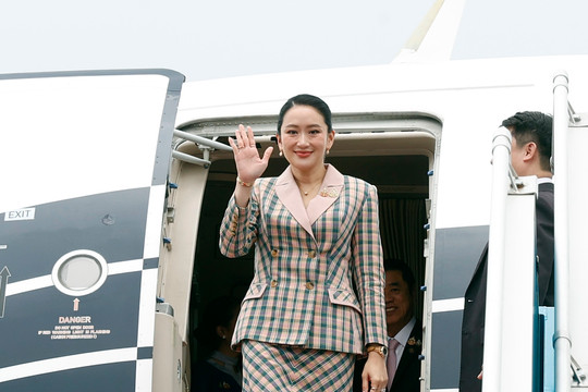 Nữ Thủ tướng Thái Lan đến Hà Nội