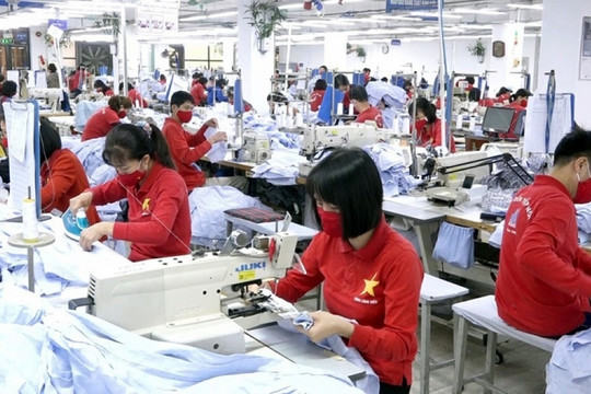 Chạy đua với thuế Mỹ trước ngày 10/7, ông lớn dệt may 80.000 nhân sự lo hụt đơn hàng cuối năm