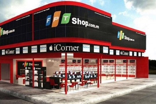 Từ 16/5, khách hàng có thể nộp, rút tiền mặt từ Vietcombank tại gần 630 cửa hàng FPT Shop