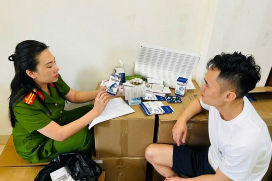 Công an phá chuyên án làm giả sản phẩm chăm sóc sức khỏe quy mô lớn nhất cả nước: Hơn 100 tấn hàng do dược sĩ Tiến tự điều chế, gắn mác Mỹ, Pháp, Tây Ban Nha