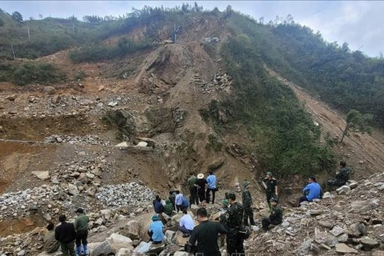 Nguyên nhân vụ sạt lở công trường thủy điện khiến 9 người thương vong