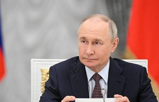 Ông Putin khẳng định Nga muốn đạt được 'hòa bình lâu dài' với Ukraine