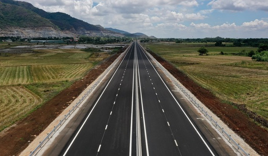 Dự kiến 4 tháng nữa, 20km cao tốc kết nối các tỉnh thành giàu có của Đông Nam Bộ sẽ thông xe