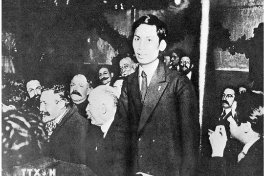 Chủ tịch Hồ Chí Minh - lãnh tụ thiên tài, ‘người thầy’ vĩ đại của cách mạng, Anh hùng giải phóng dân tộc, Danh nhân văn hóa thế giới vĩ đại của Việt Nam