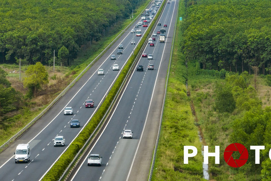 Toàn cảnh 1.206km tuyến cao tốc Bắc - Nam đã thông xe
