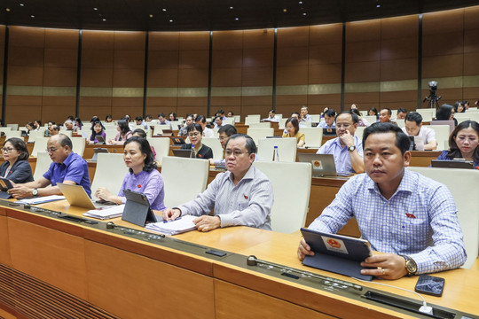 Thống nhất rút ngắn nhiệm kỳ Quốc hội khóa XV