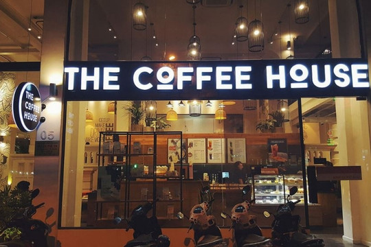 Ồn ào The Coffee House bịt ổ điện, đuổi khéo khách ngồi lâu, thực hư ra sao?