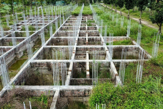 Đất bỏ hoang chục năm không xây nhà để chờ giá tăng, luật này ra đời sẽ chặn đứng nạn đầu cơ