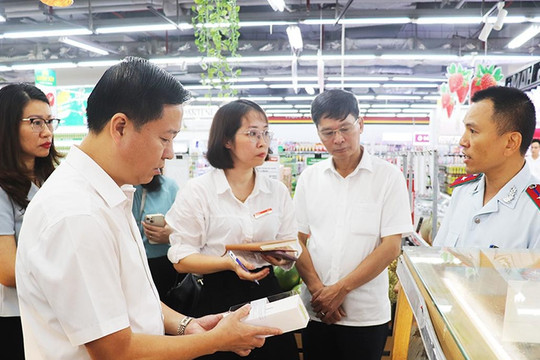 Sếp nhiều hơn - lính ít đi, thanh tra khó bắt quả tang sữa giả, hàng giả
