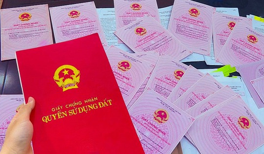Từ bây giờ, sổ đỏ bị ố, rách, nhòe chữ, hư hỏng sẽ phải xử lý thế nào?