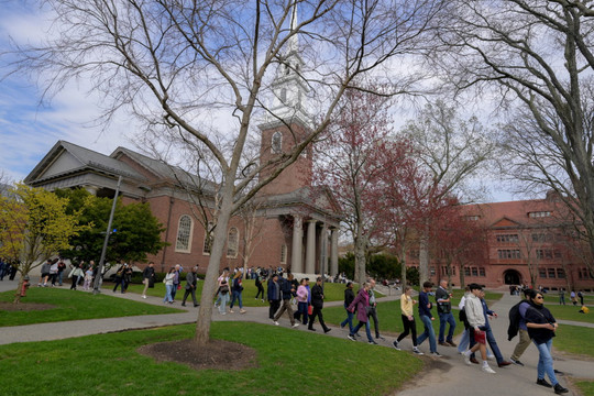 Sinh viên Trung Quốc ở Đại học Harvard trở thành ‘người tị nạn’ sau lệnh cấm của chính quyền Tổng thống Mỹ Trump