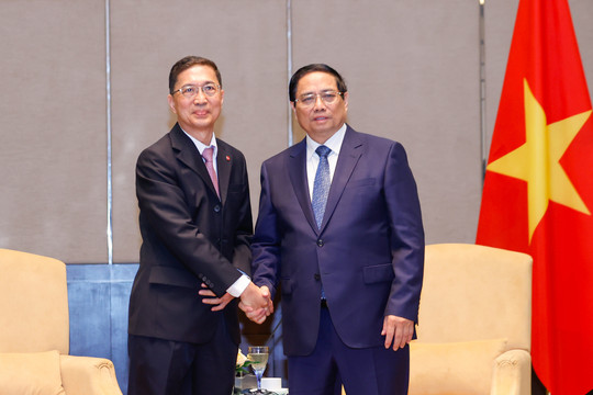 Thủ tướng Phạm Minh Chính làm việc với các doanh nghiệp hàng đầu Malaysia