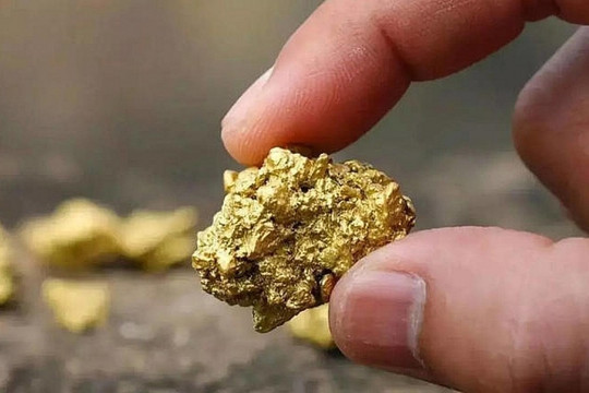 Nghiên cứu khoa học cho thấy vàng đang tự dịch chuyển từ lõi lên bề mặt trái đất