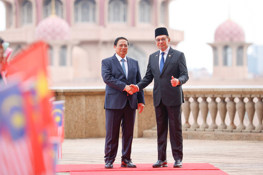 Thủ tướng Phạm Minh Chính hội đàm với Thủ tướng Malaysia