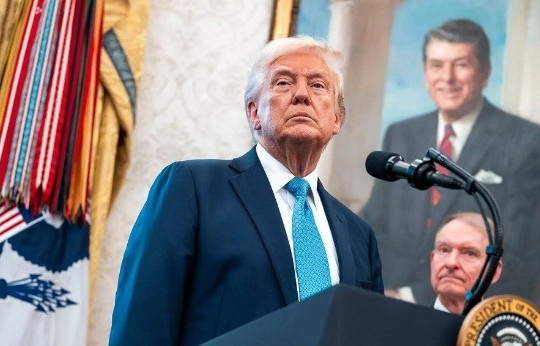 Ông Trump phàn nàn việc Mỹ bị 'đánh cắp' công nghệ tên lửa siêu thanh