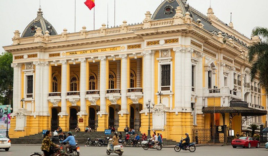 Công trình hơn trăm tuổi giữa lòng Thủ đô: Nơi thông qua bản Hiến pháp đầu tiên của Việt Nam, mang đậm kiến trúc Pháp, quy mô và lộng lẫy bậc nhất Hà Nội