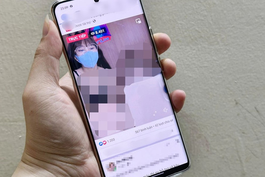 Chị M. tham gia một nền tảng livestream phản cảm, bị kẻ xấu tống tiền, công an lập tức cảnh báo